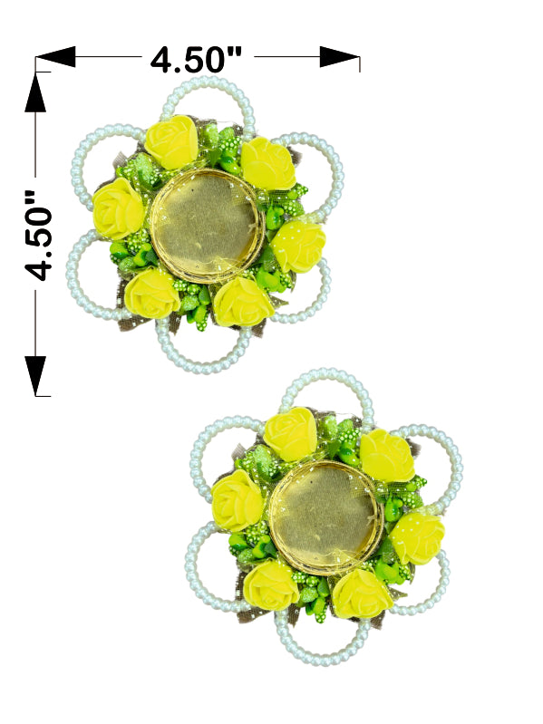 Pair of earrings with green gemstones and gold centers, shown with measurements on a white background.