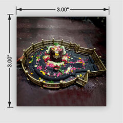 Smaran Grishneshwar Jyotirlinga Wooden Fridge Magnet | Sacred Shivling Shrine Interior with Floral Offerings | 3x3 Inch Spiritual Refrigerator Decor for Home Kitchen & Gift