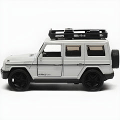 Model of a white SUV with black roof rack on a white background